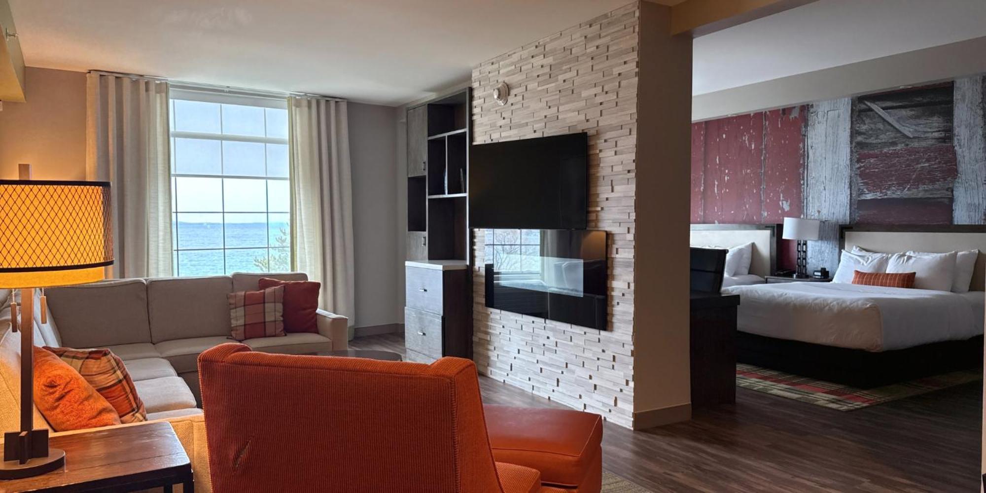 Hotel Indigo Traverse City By Ihg Exterior foto